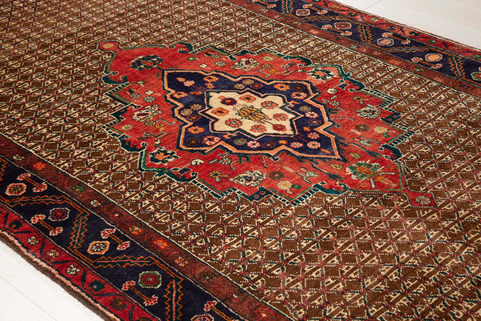 Hand-Knotted Vintage Wool Area Rug – 9' 5" x 5' (288 x 153 cm) - Yasi & Fara