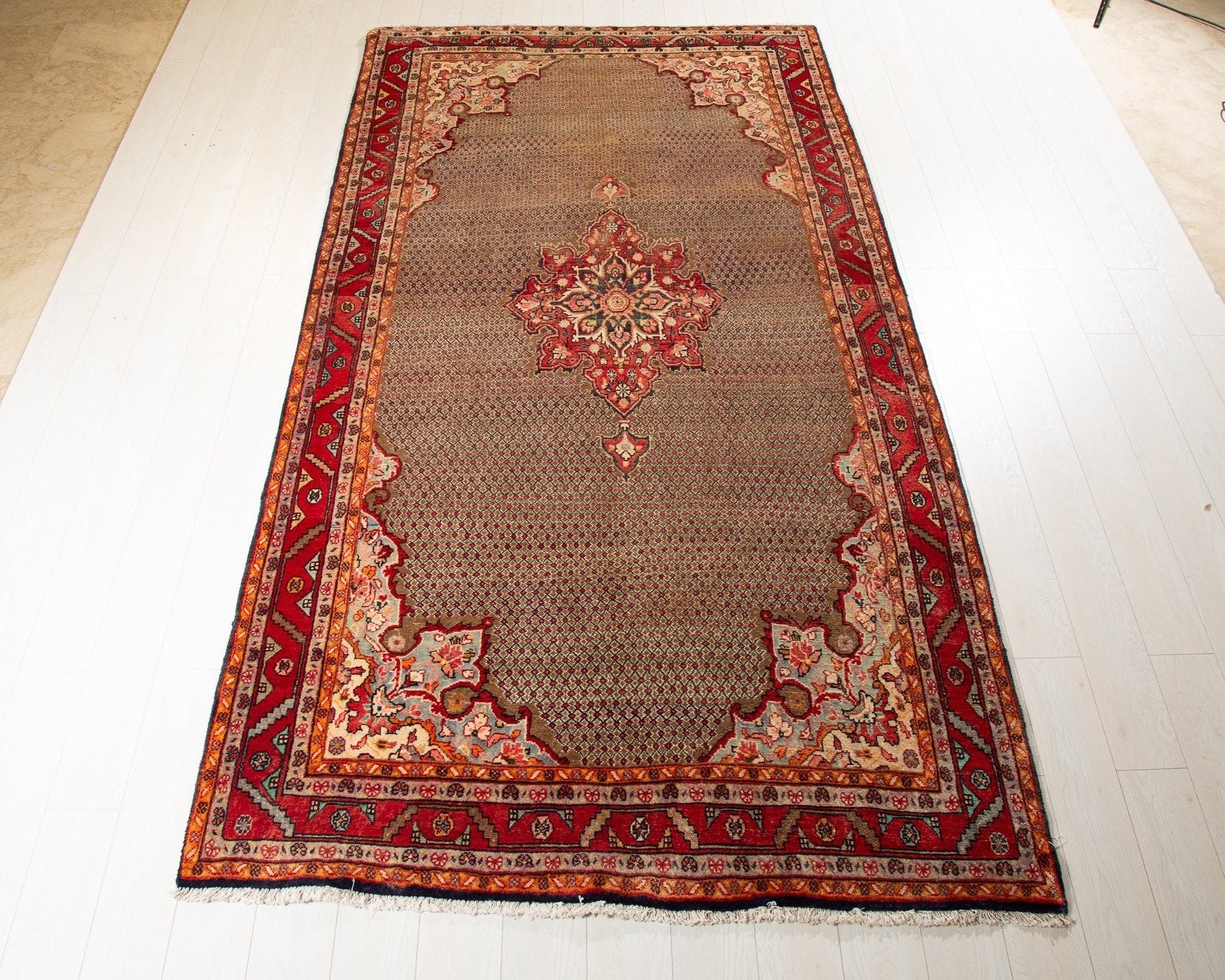 Hand-Knotted Vintage Wool Area Rug – 9' 9" x 5' 2" (298 x 157 cm) - Yasi & Fara