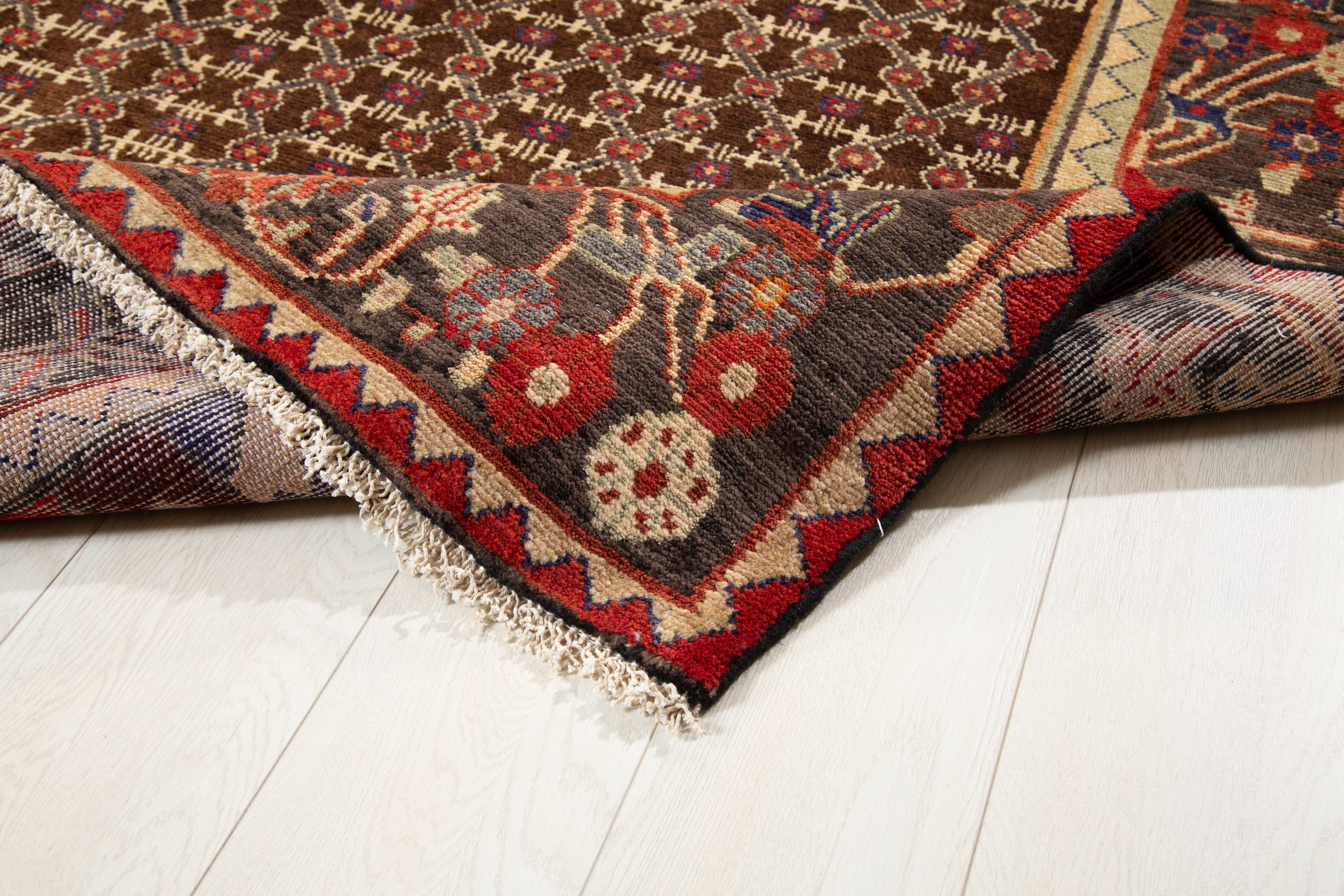 Hand-Knotted Vintage Wool Area Rug – 10' x 4' 10" (304 x 148 cm) - Yasi & Fara