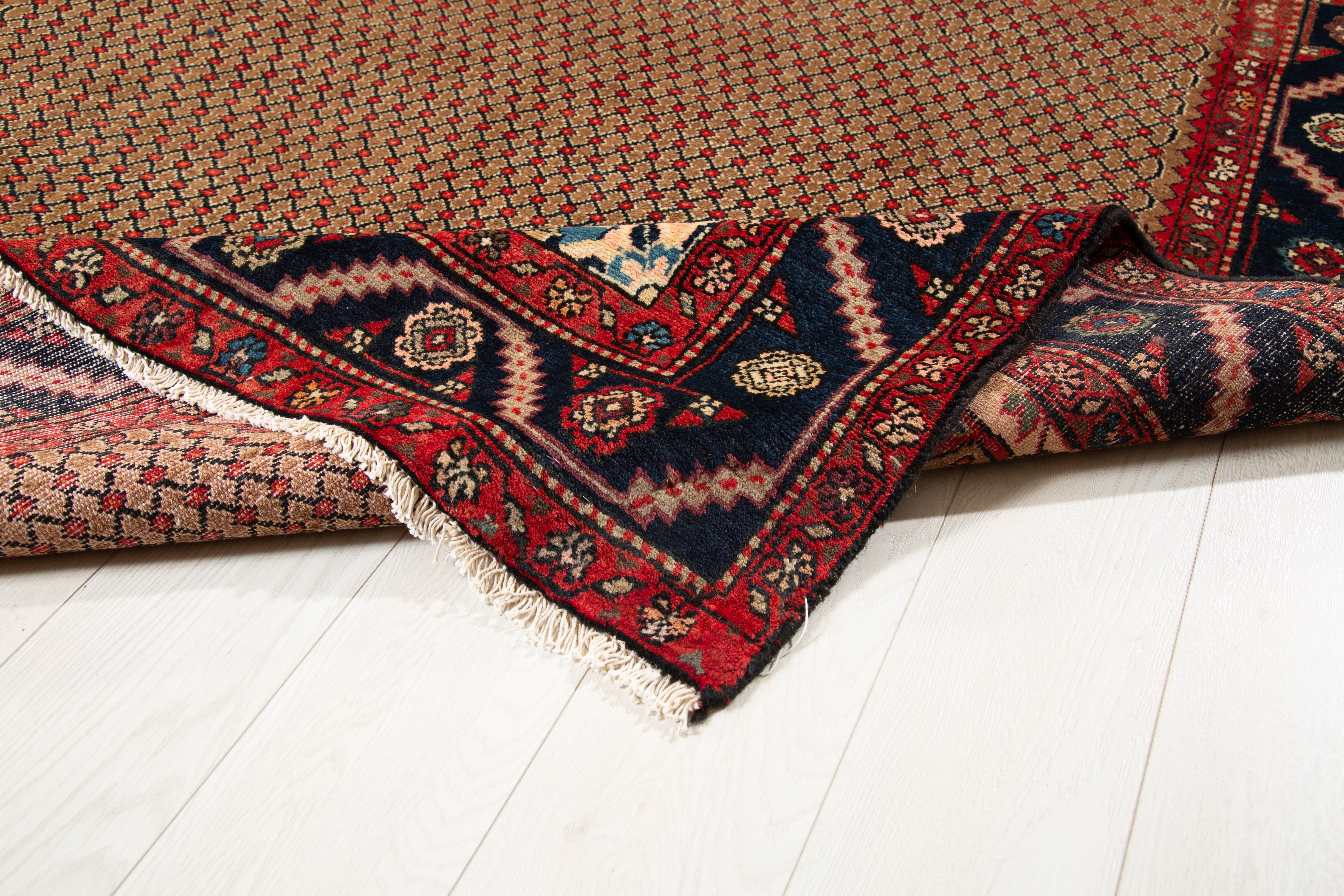 Hand-Knotted Vintage Wool Area Rug – 9' 5" x 4' 10" (287 x 146 cm) - Yasi & Fara
